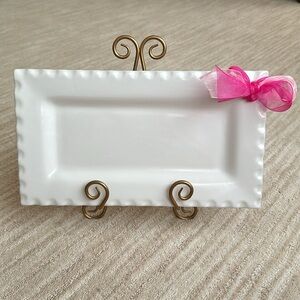 Southern Living Dress Me Up Ribbon Rectangular Platter 13.5 x 7.5 White Scallop